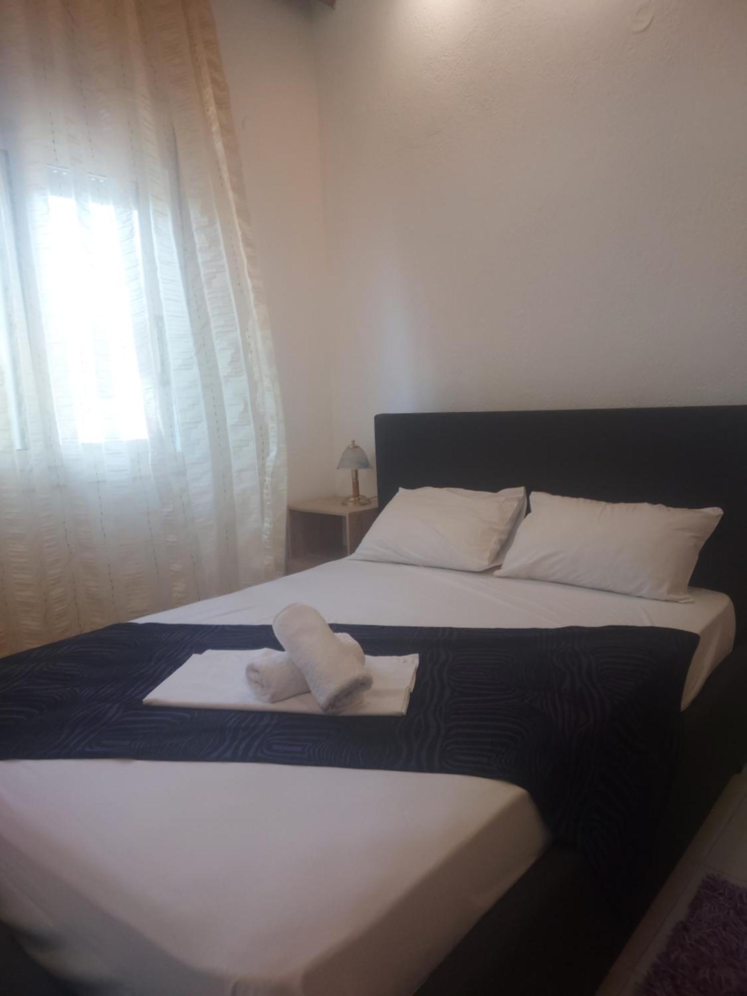 Hotel Fernando Ofrínion Esterno foto