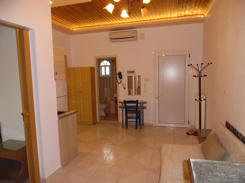 Hotel Fernando Ofrínion Esterno foto