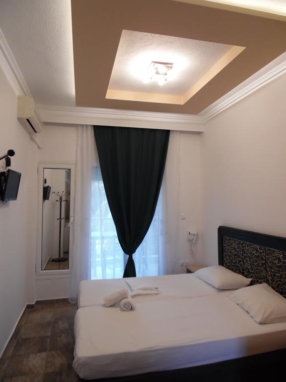 Hotel Fernando Ofrínion Esterno foto