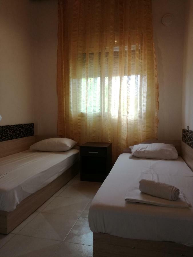Hotel Fernando Ofrínion Esterno foto